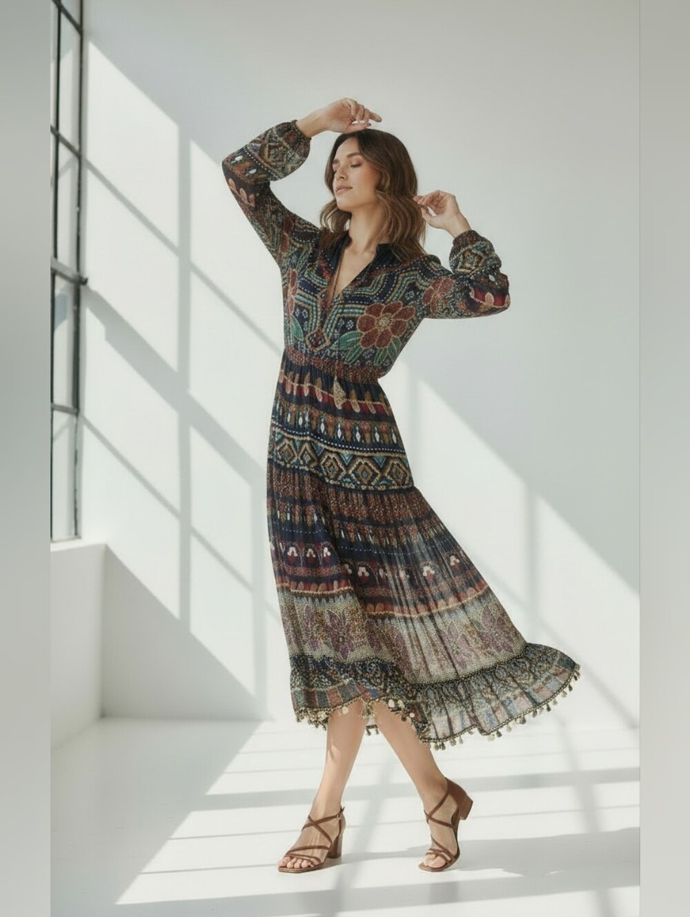 NWT FARM RIO Graphic Shine Maxi Dress Small Metallic Lurex Coin Sequin Hem $275 - Picture 13 of 13